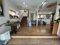 暖かみのある共有スペース