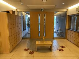 温かみのあるエントランス