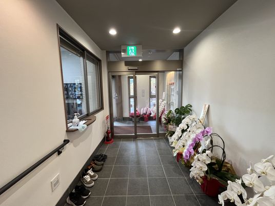 エントランスの花飾り