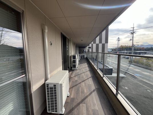 エアコン付きの廊下