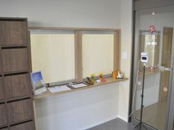 受付カウンター