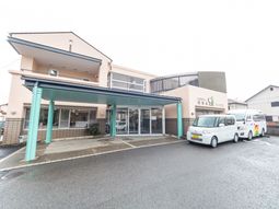 ゆったりした外観の建物