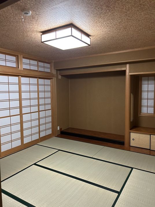 落ち着いた和室
