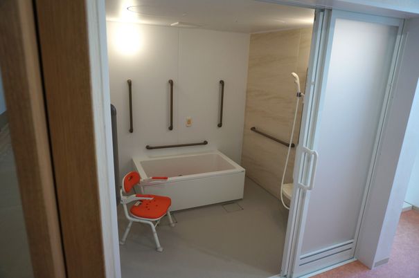 安全に配慮した浴室