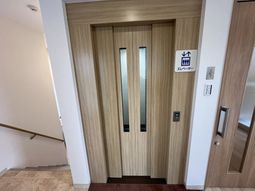 ゆったり通れるエレベーター