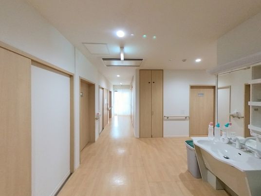 ゆとりのある廊下