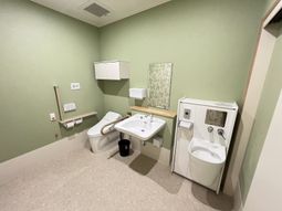 ゆったりとした清潔なトイレ