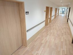 清潔感のある廊下