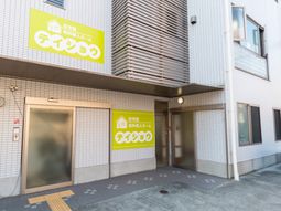 入口の外側