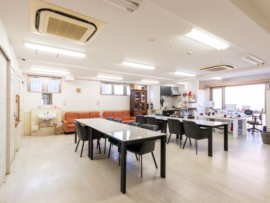 明るい空間のリビング