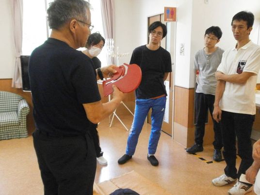 機能訓練の説明場面  
