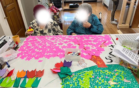 創作活動中の居室