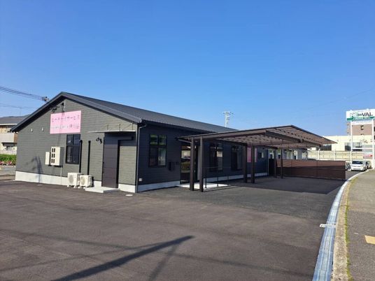 平屋の施設外観  