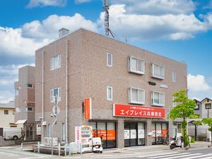 外観の建物正面  