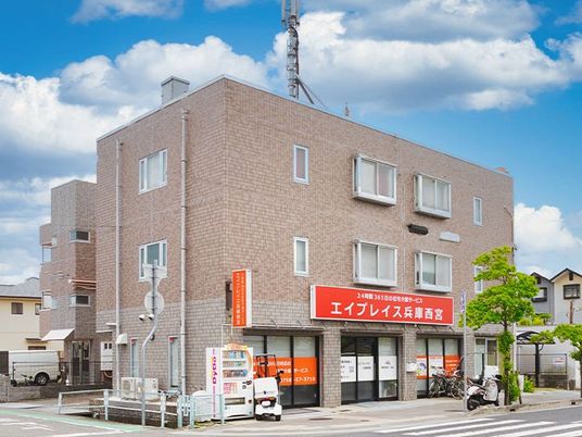 外観の建物正面  