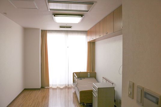 窓が広い居室