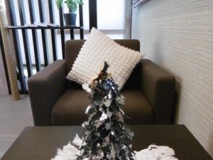 ソファのある休憩室  