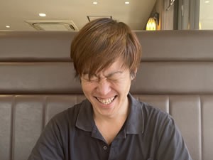よろーずの外観