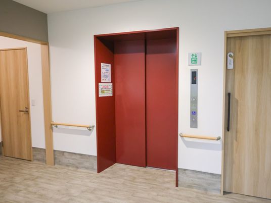 安全な乗降ができるエレベーター