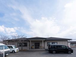 施設の正面