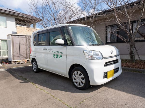 送迎車の外観