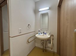 広々とした洗面台