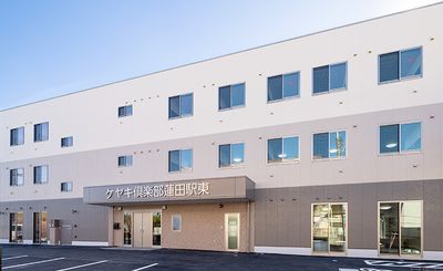シンプルな建物外観