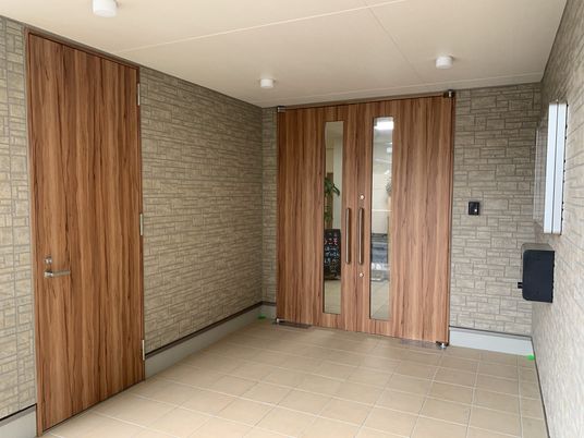 広々としたエントランス