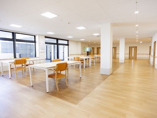 広々としたダイニングルーム