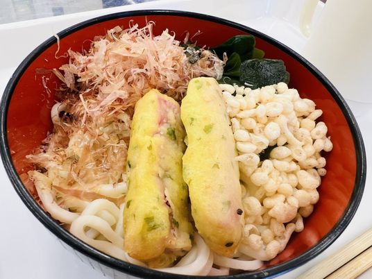 スタッフと利用者の笑顔