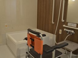 入浴用機器の浴室