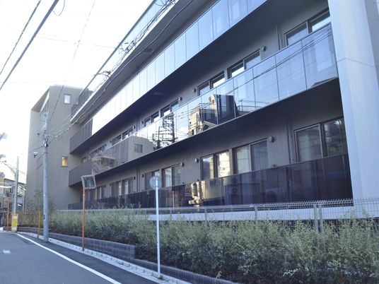 落ち着いた外観