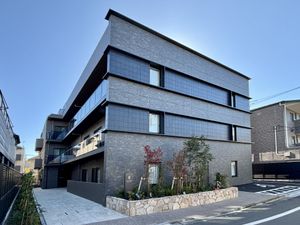 施設の落ち着いた外観