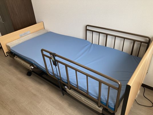 ベッドのある居室