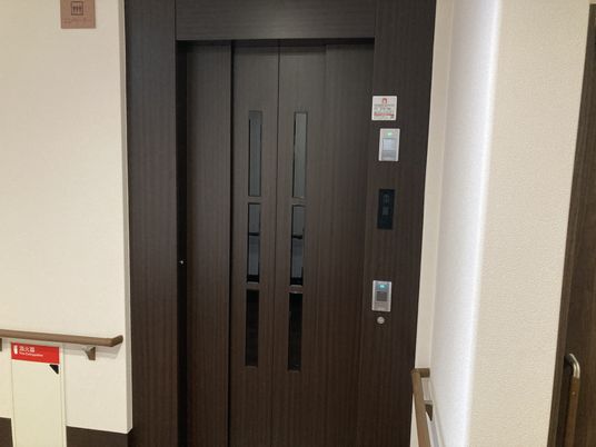 ダークウッドのエレベーター