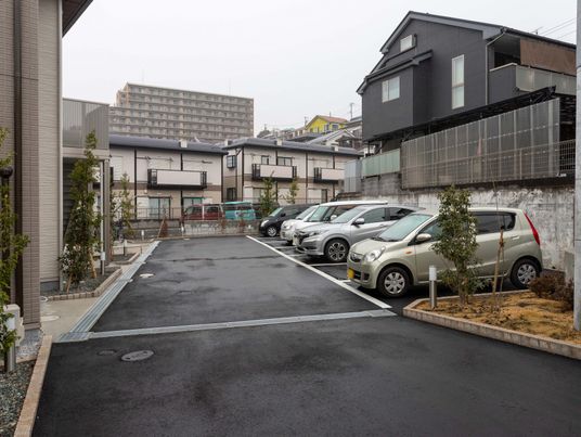 駐車場の外観