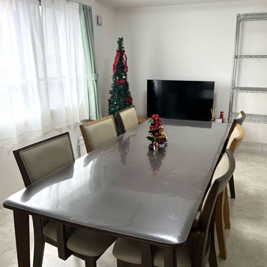 自然光のダイニングルーム