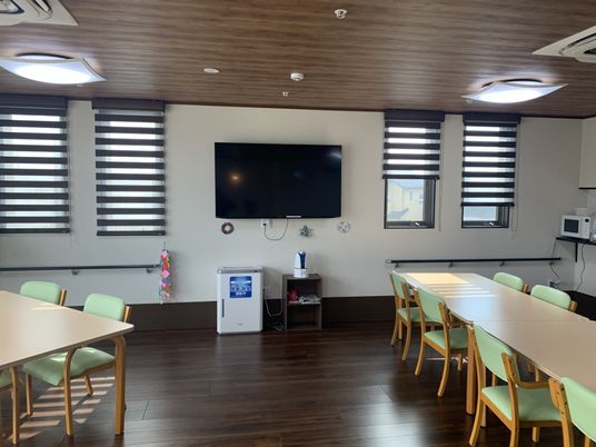 広々としたダイニング