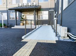 バリアフリーのエントランス