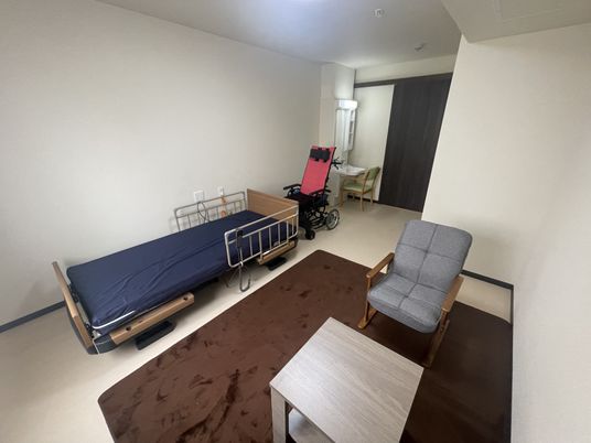 落ち着いた雰囲気の居室