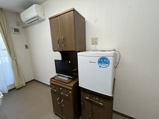 居室角の整然とした設備