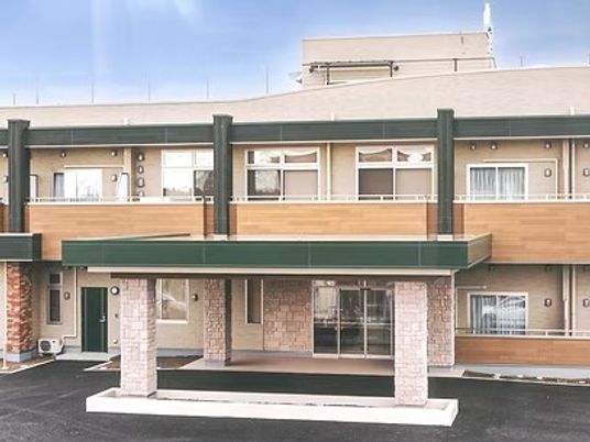 建物正面外観  