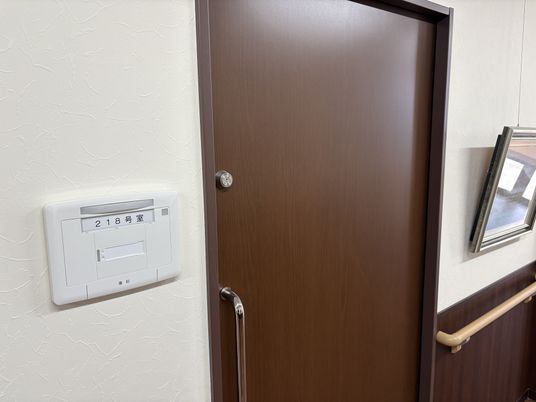 廊下にある個室の扉