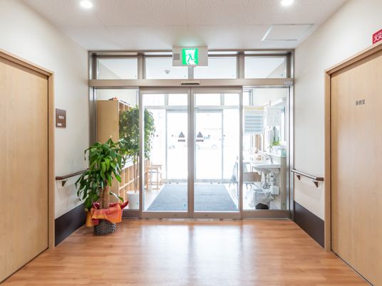 清潔なエントランス