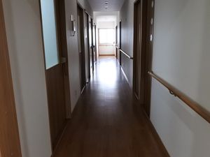 明るい廊下  