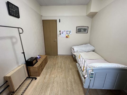 白壁の居室