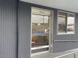 エントランスと掲示物