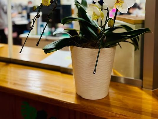 花のある受付台  