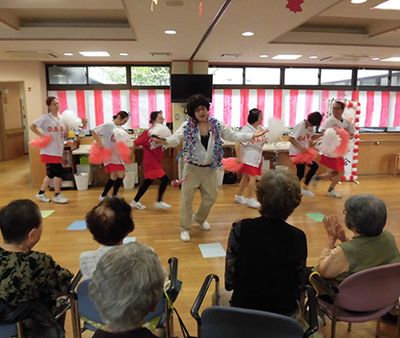ダンスパフォーマンスの様子