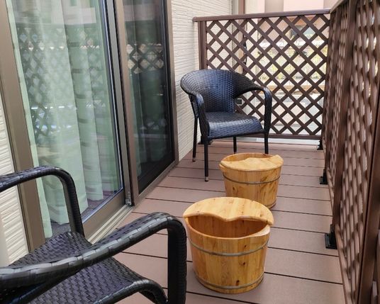 落ち着いた雰囲気のテラス